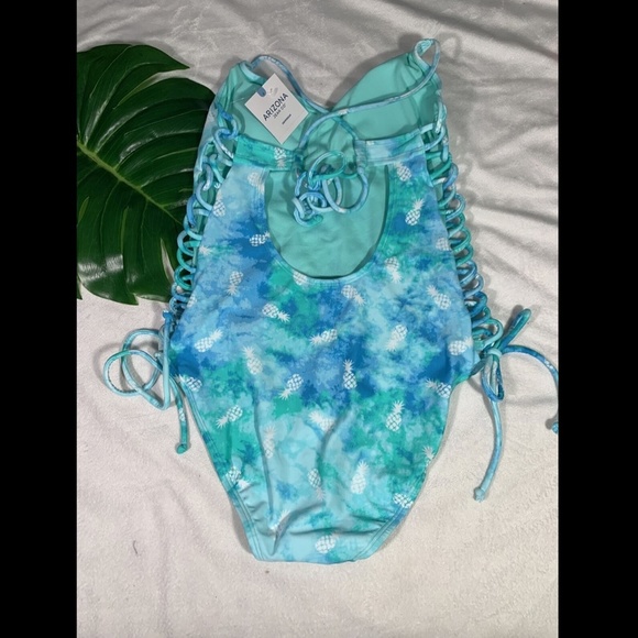 NWT‎ $59 Arizona Jean Co Side Cut Out Pineapple One Piece Swimsuit [ SZ M ] - Picture 8 of 12